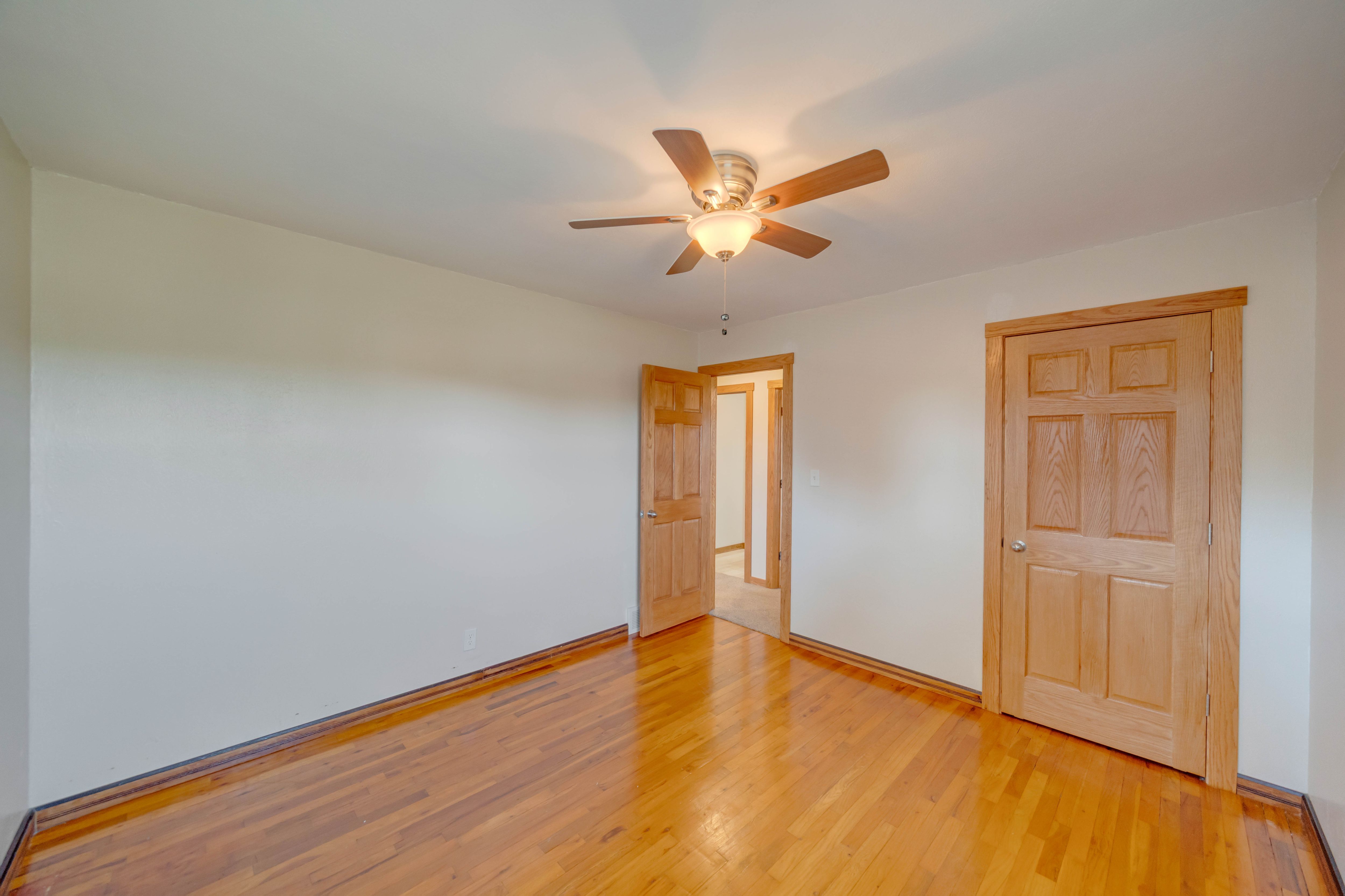 Listing Photo: 320 Burlington Ave, Martensdale, IA 50160 (25 of 34)
